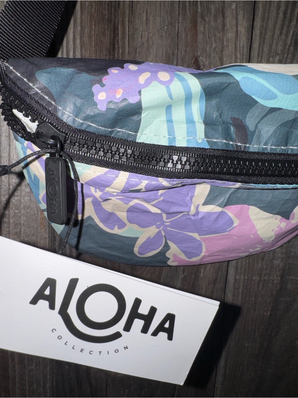 ALOHA Collection Mini Hip Pack - Picture 6 of 10